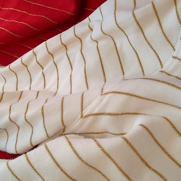 Set of 2 gold striped turtlenecks - Picture 3 of 3